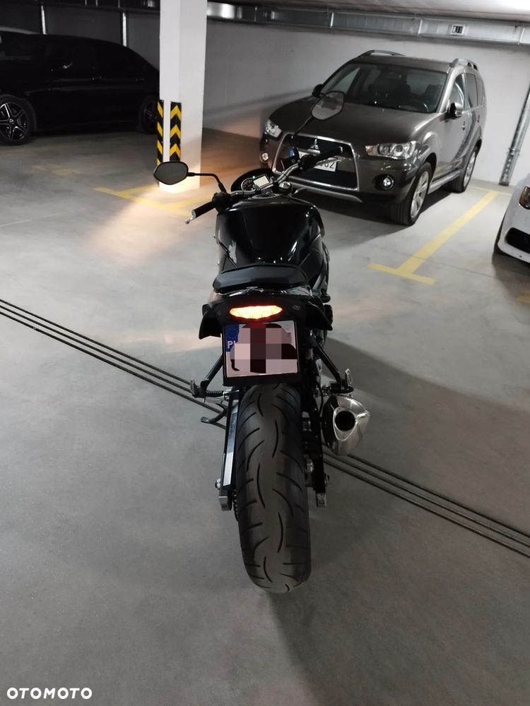 Suzuki GSR - 30