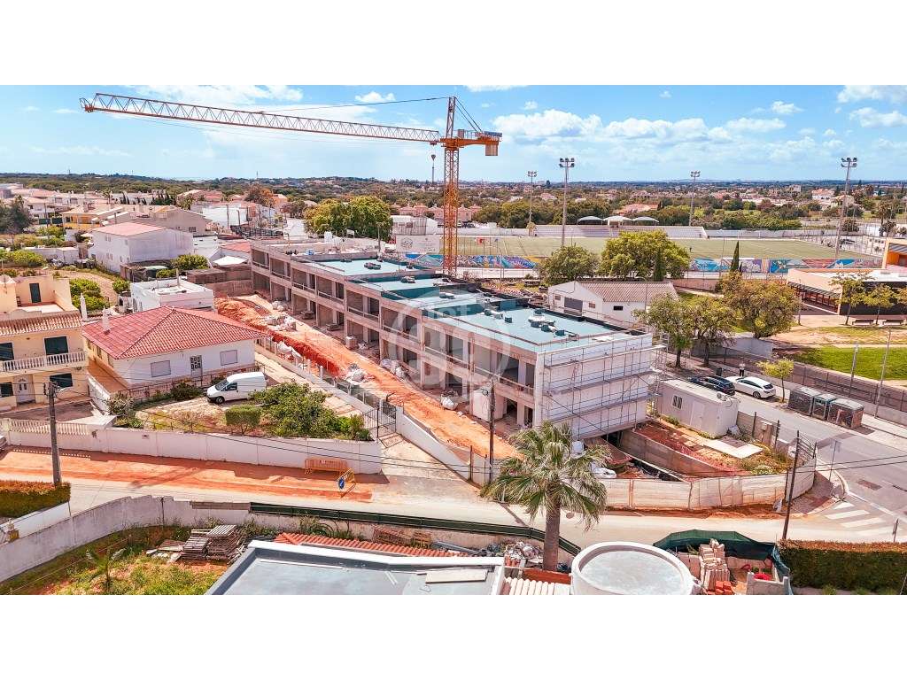 Moradias em Banda T3 com Piscina Privada em Construção em Almancil - Grande imagem: 3/19