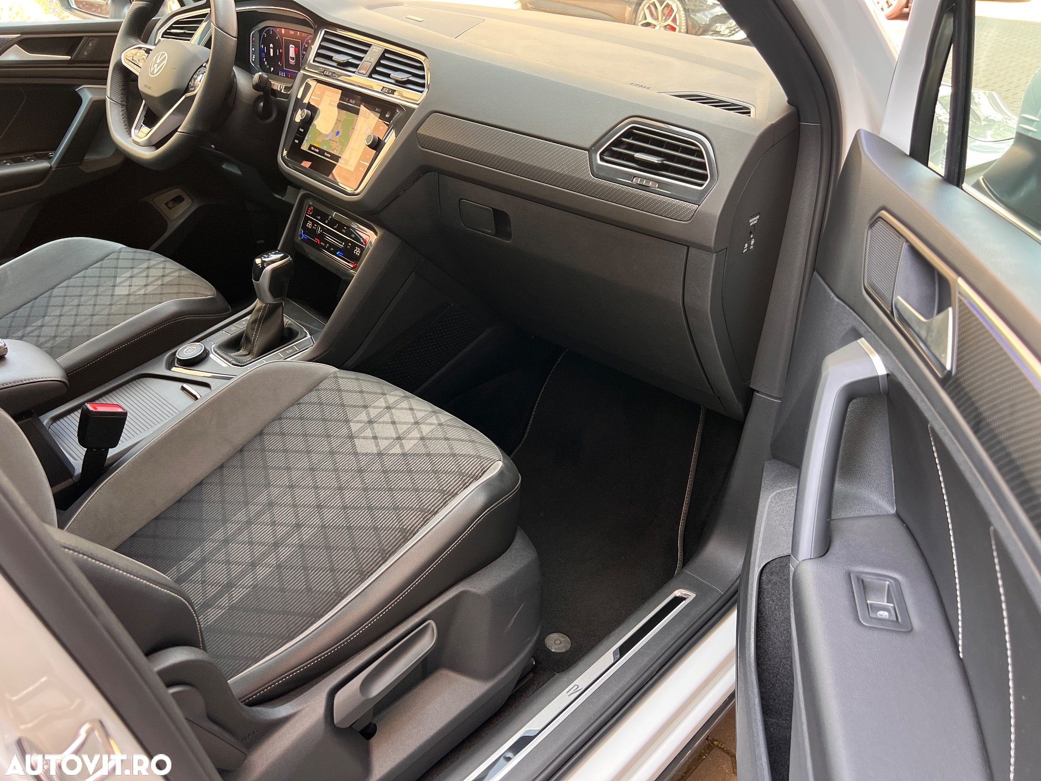 Volkswagen Tiguan Allspace 2.0 TDI SCR 4Motion DSG R-Line - 20