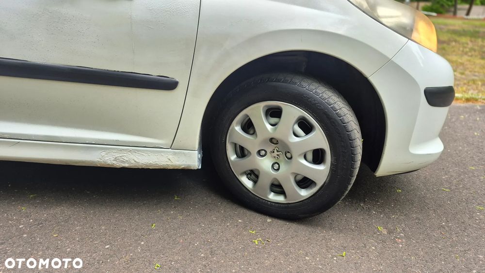 Peugeot 207 1.4 HDi Business Line - 10