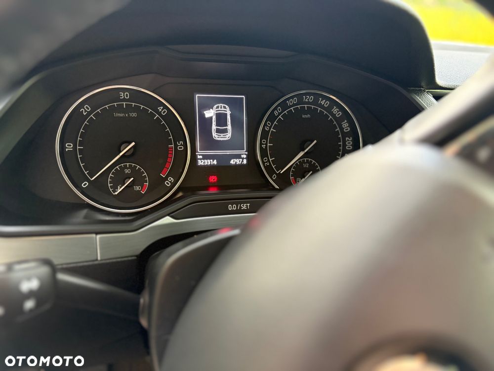 Skoda Superb 2.0 TDI Active - 9