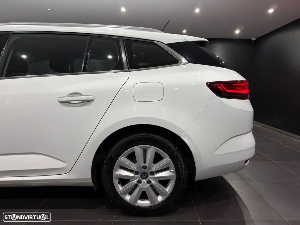 Renault Mégane E-Tech Plug-in Hybrid 160 EQUILIBRE - 5