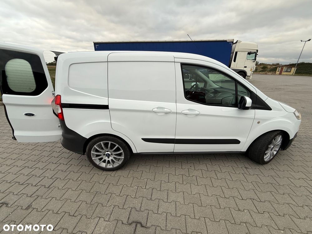 Ford TRANSIT COURIER - 4