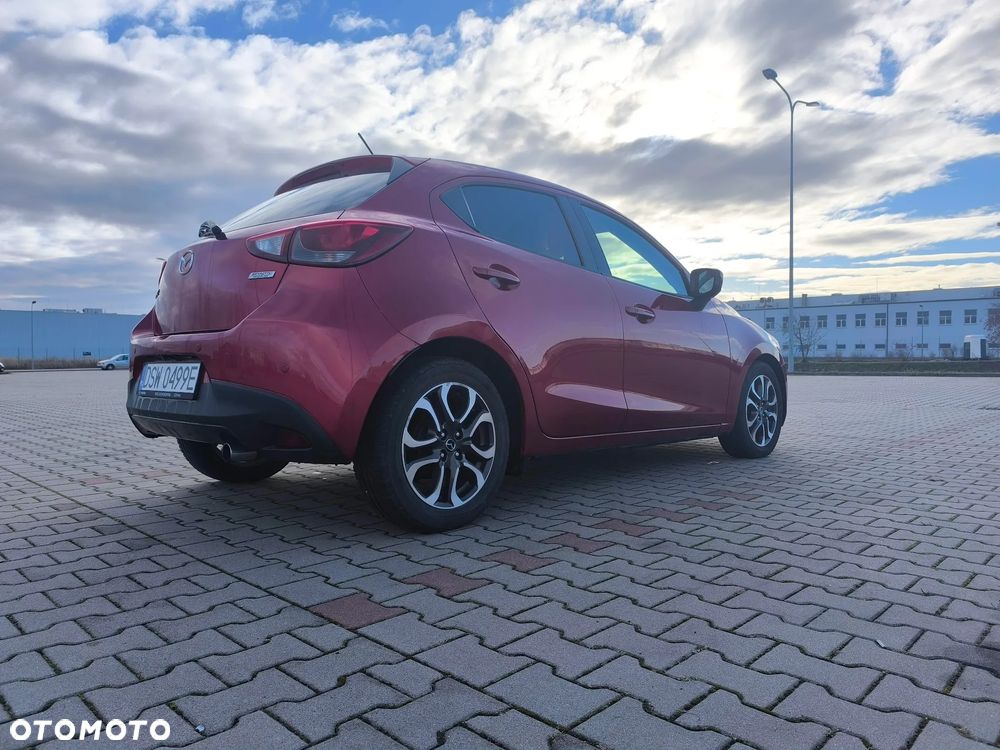 Mazda 2 - 4