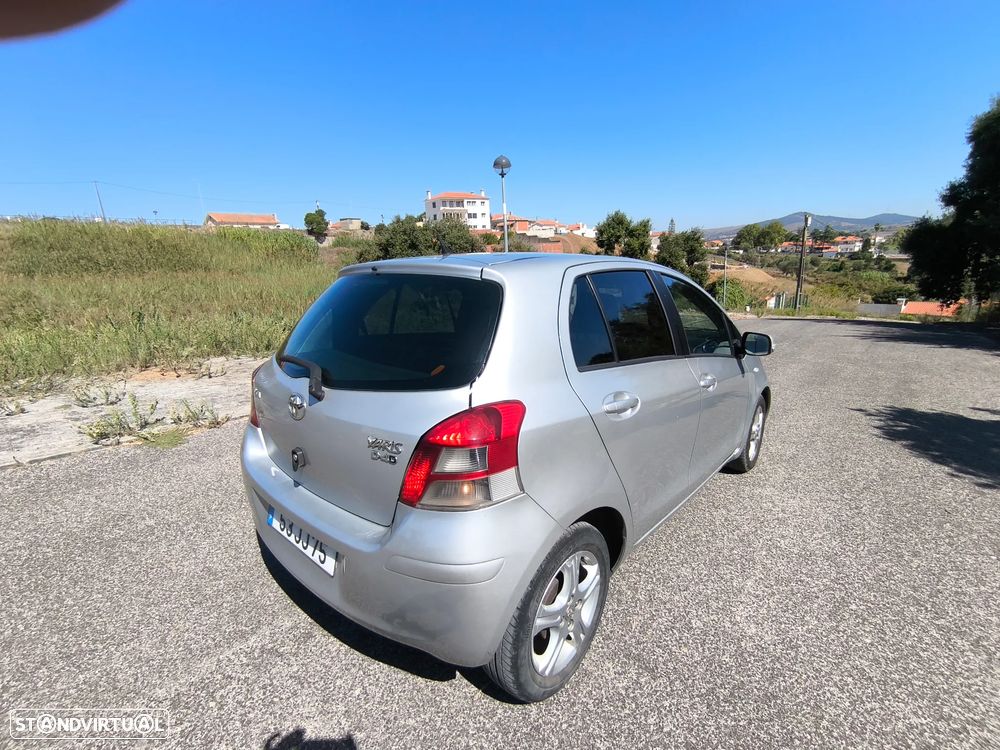 Toyota Yaris 1.4 D-4D Rock In Rio10 - 4