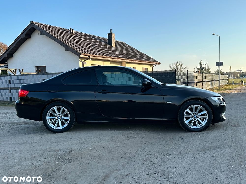 BMW Seria 3 320i - 7