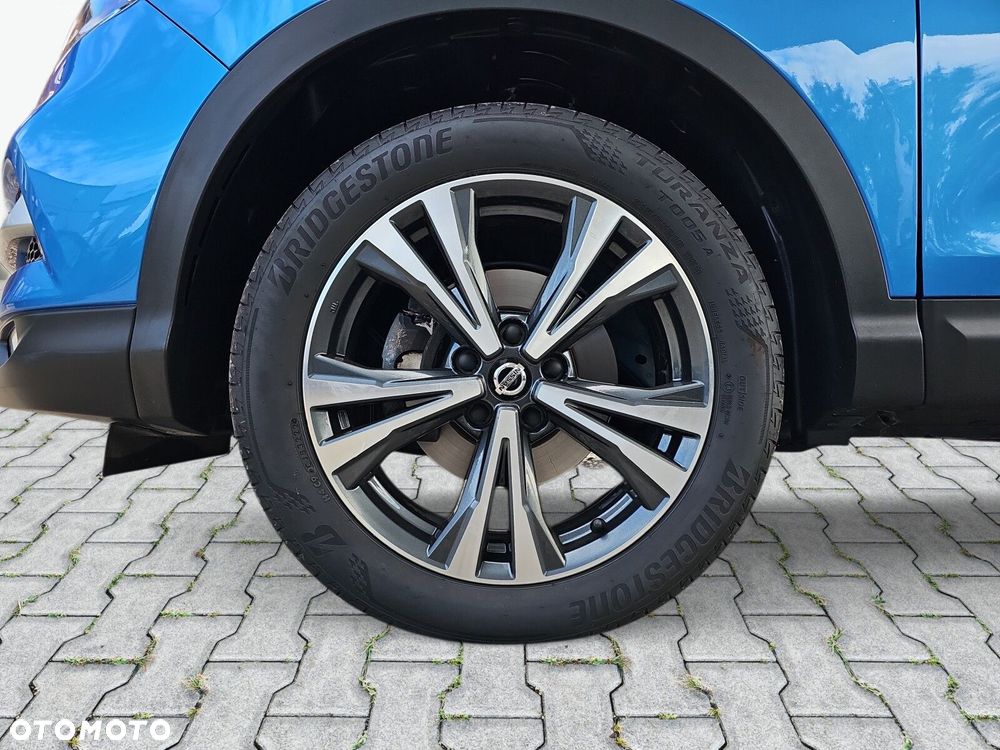 Nissan Qashqai 1.3 DIG-T N-Connecta - 26