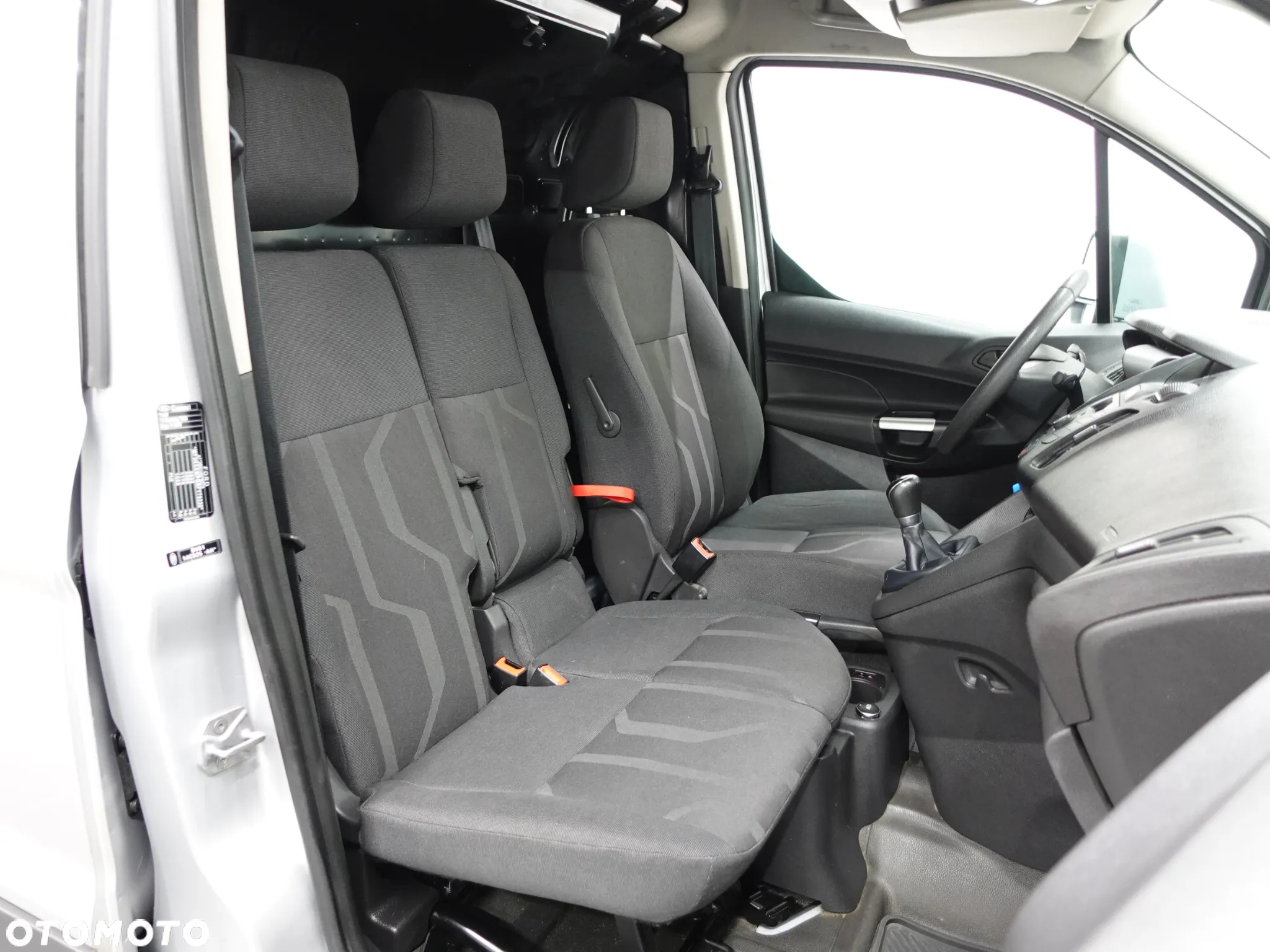 Ford Transit Connect - 28