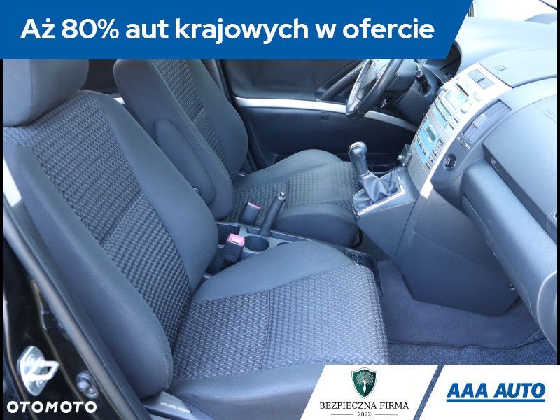 Toyota Corolla Verso - 10