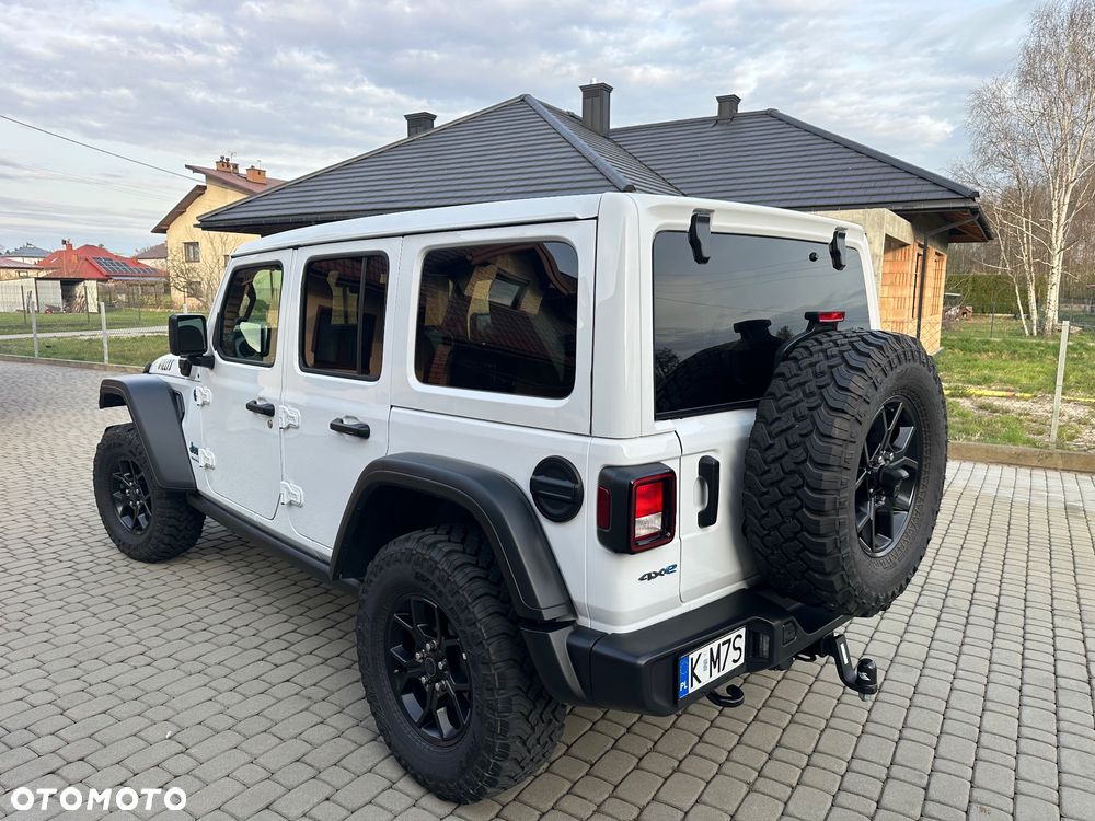 Jeep Wrangler - 8