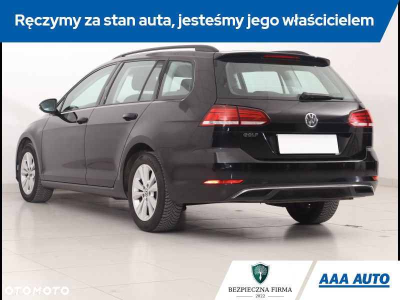 Volkswagen Golf - 5