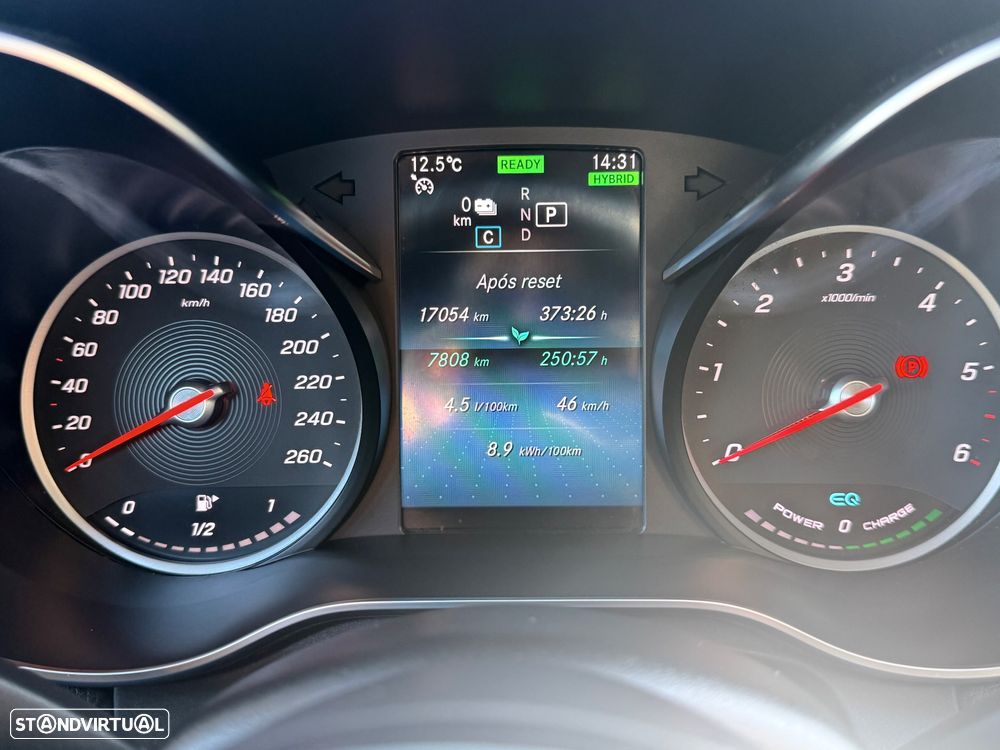 Mercedes-Benz C 300 h AMG Line - 8