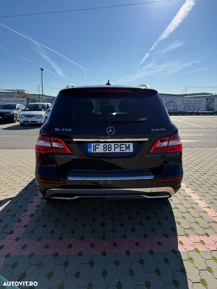 Mercedes-Benz ML 250 BlueTec 4MATIC Aut - 6
