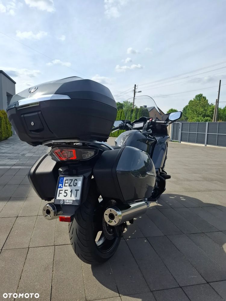 Yamaha FJR - 6