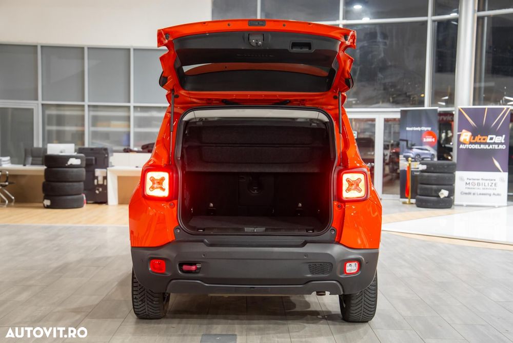 Jeep Renegade - 13