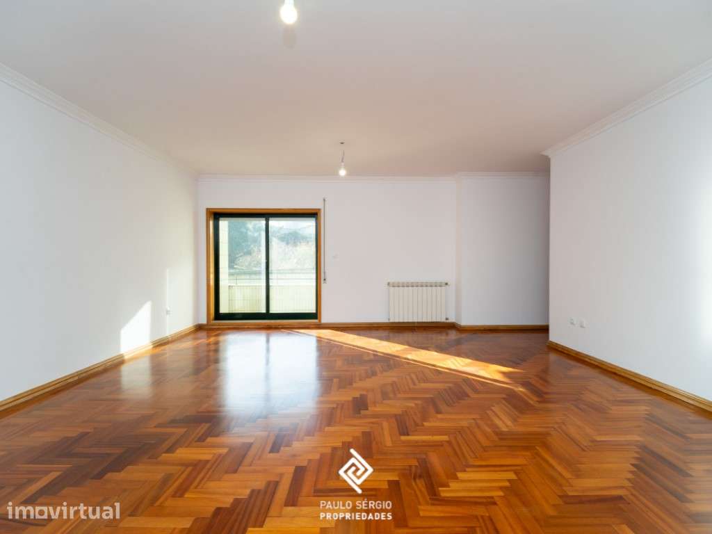 T2 amplo, remodelado e com varandas em Oliveira do Douro, Vila Nova... - Grande imagem: 4/21