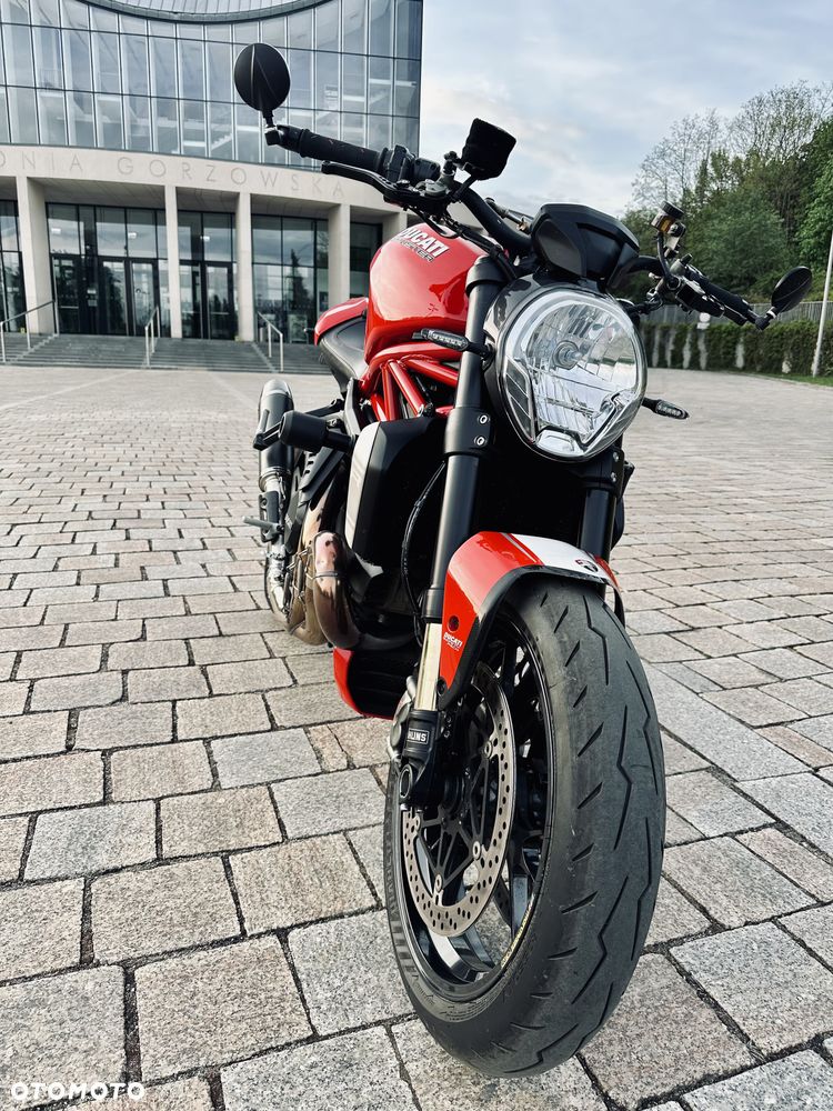Ducati Monster - 10