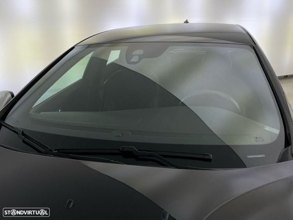 Volvo V40 2.0 D2 R-Design - 26