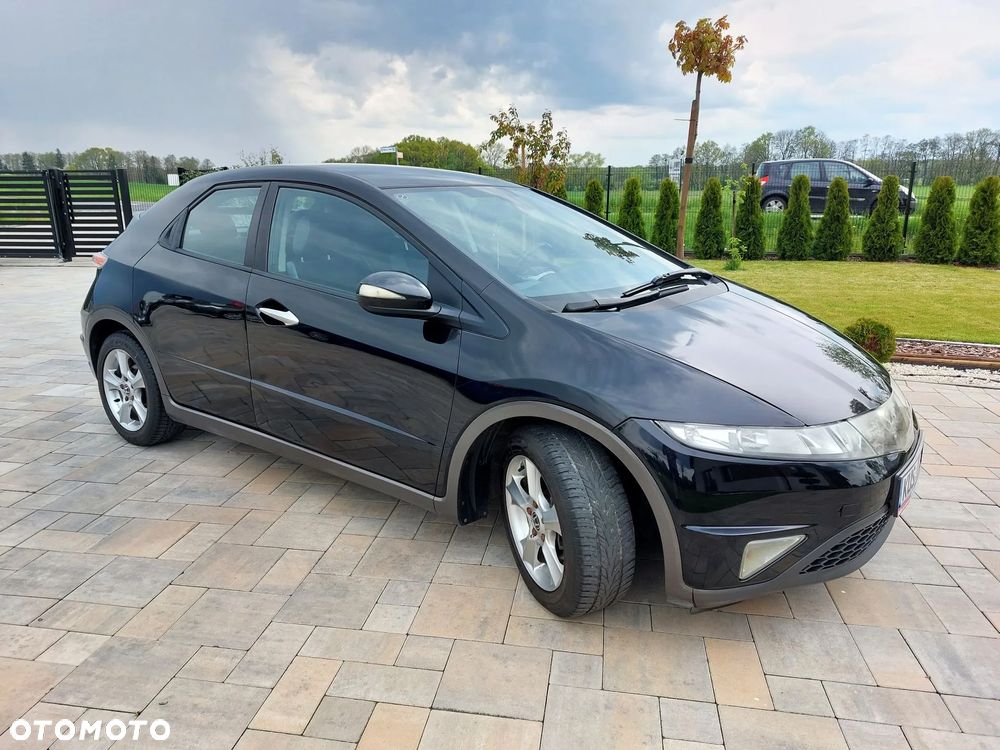 Honda Civic 1.8 Comfort - 26