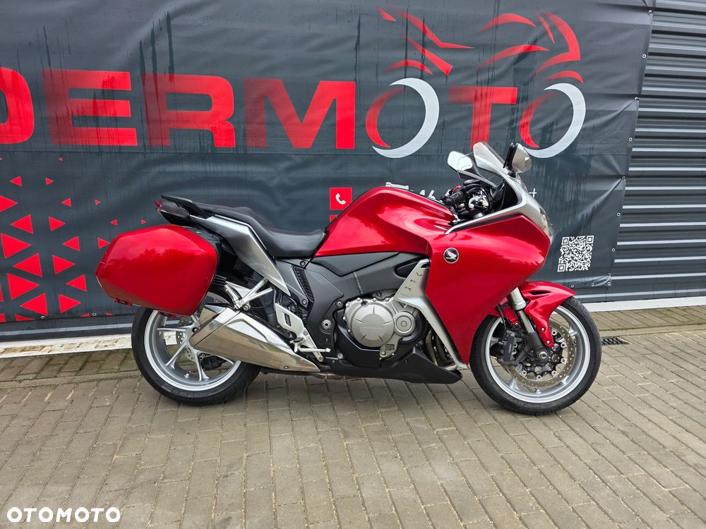Honda VFR - 2