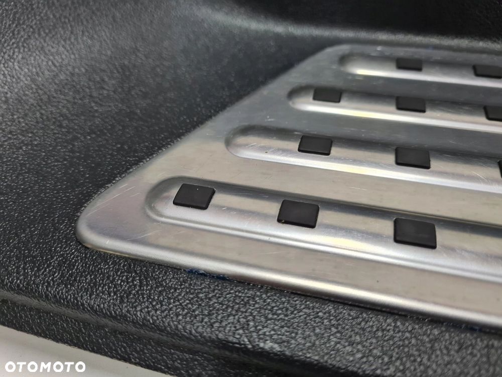 VW T5 T6 MULTIVAN stopień nakładka osłona drzwi przesuwnych prawych CHROM - 3