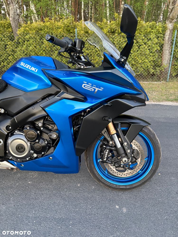 Suzuki GSX 1000 - 6