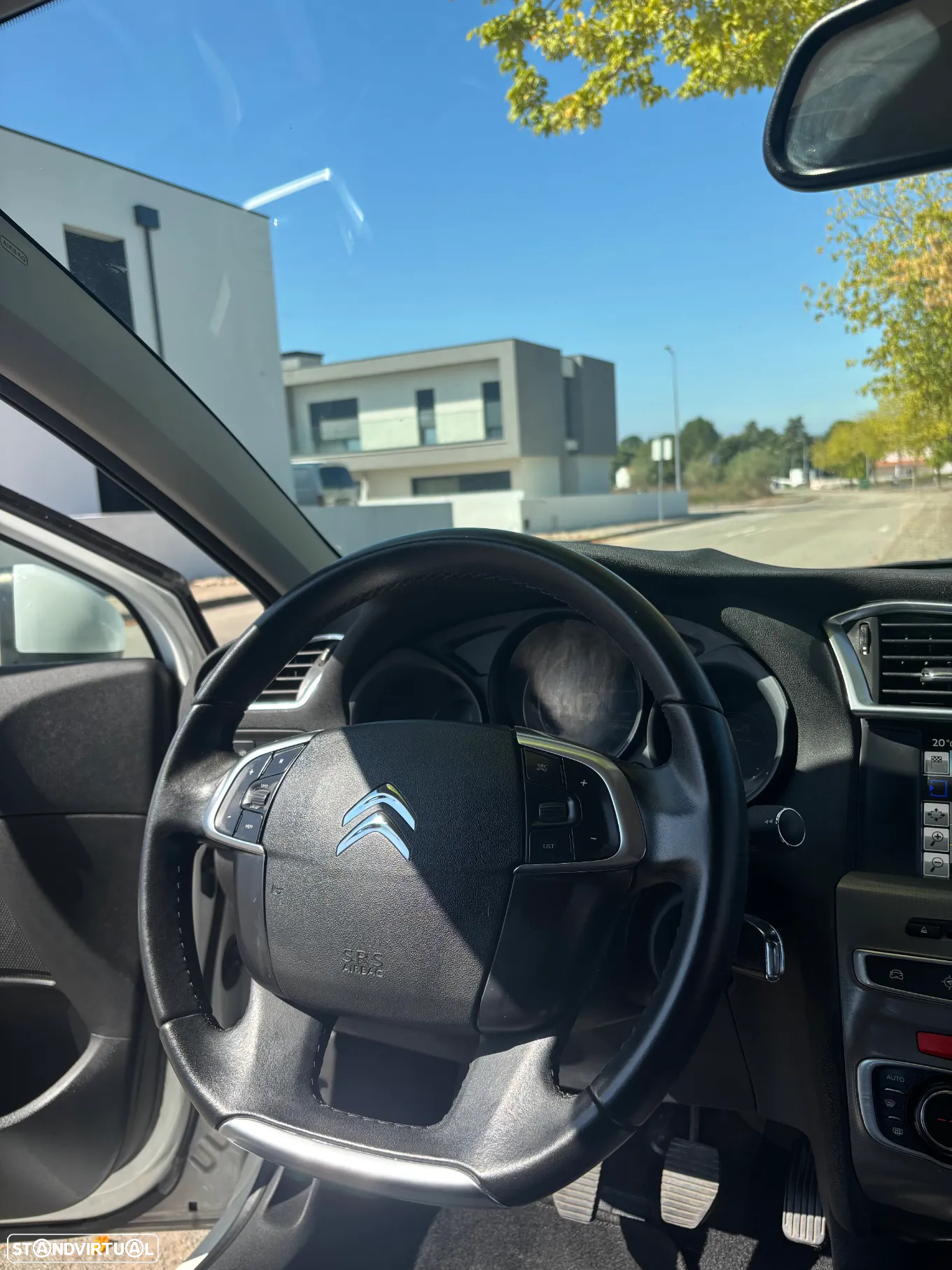 Citroën C4 1.6 BlueHDi Feel - 23