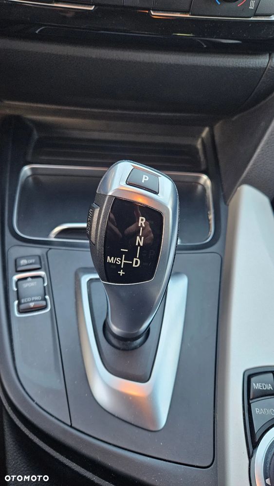 BMW Seria 3 320d xDrive - 18