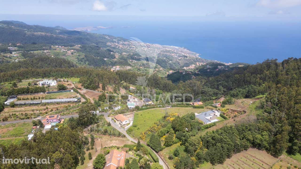 EXCLUSIVO – Terreno com 2.390 m² – Vista Panorâmica e Sol o Dia Todo - Grande imagem: 5/6