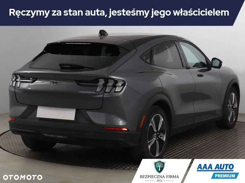Ford Mustang - 7