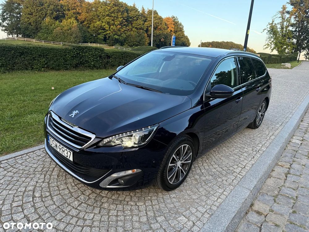 Peugeot 308 SW 1.2 PureTech Allure S&S - 16