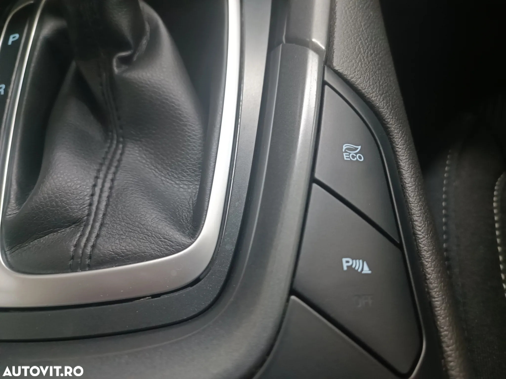 Ford Mondeo 2.0 Hybrid - 11