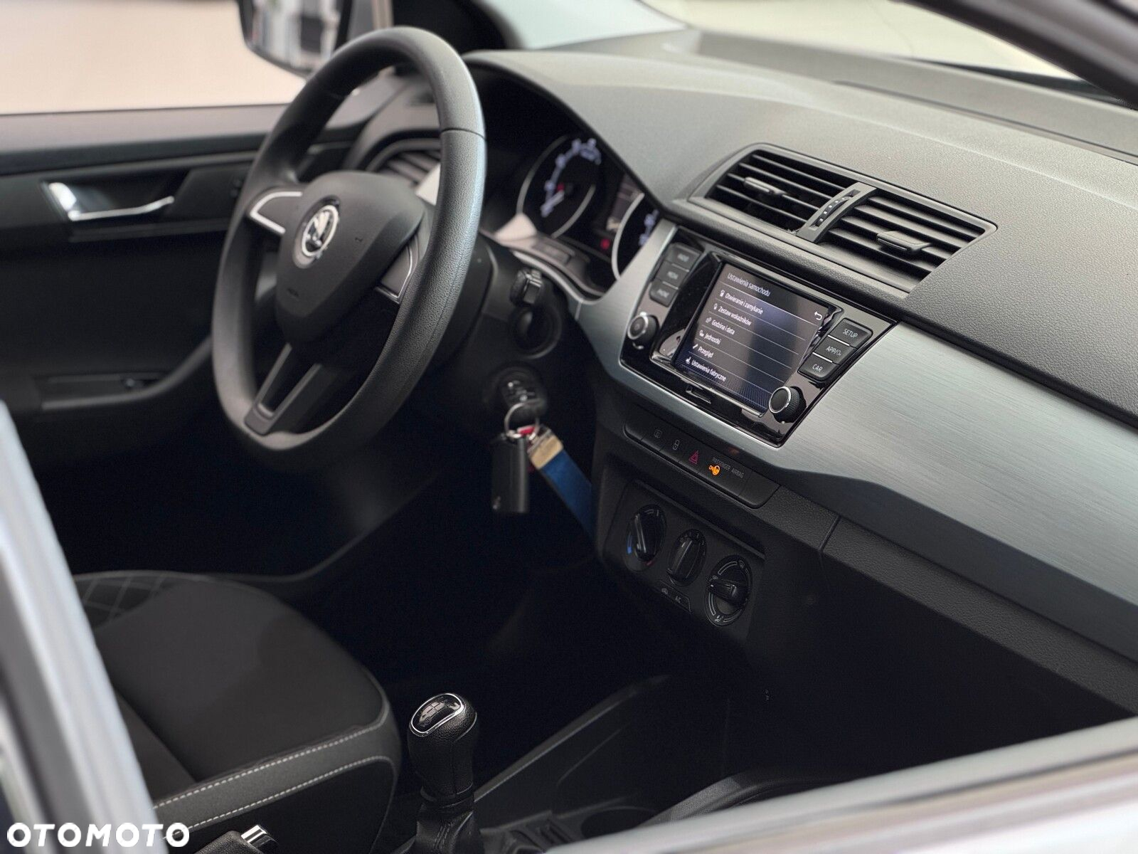 Skoda Fabia 1.0 Ambition - 37