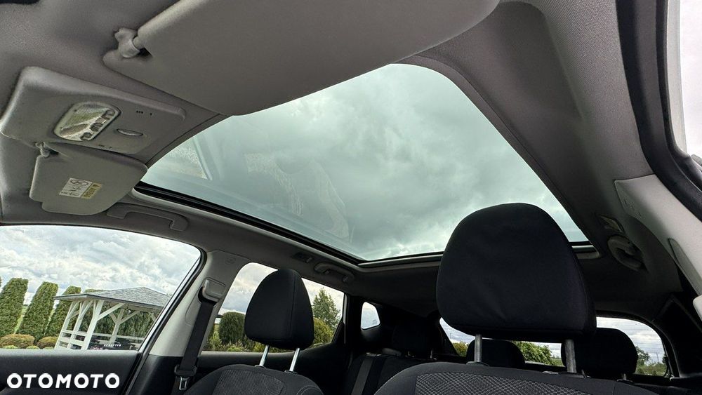 Nissan Qashqai 1.5 dCi TEKNA - 6