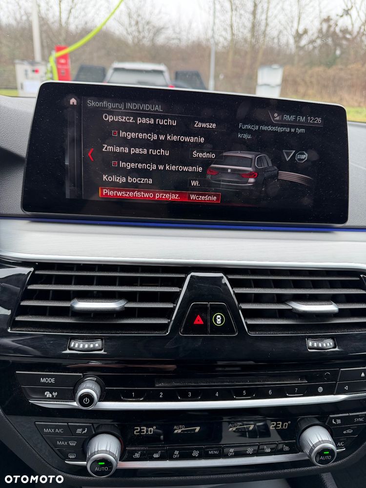 BMW Seria 5 530d xDrive Sport Line sport - 24