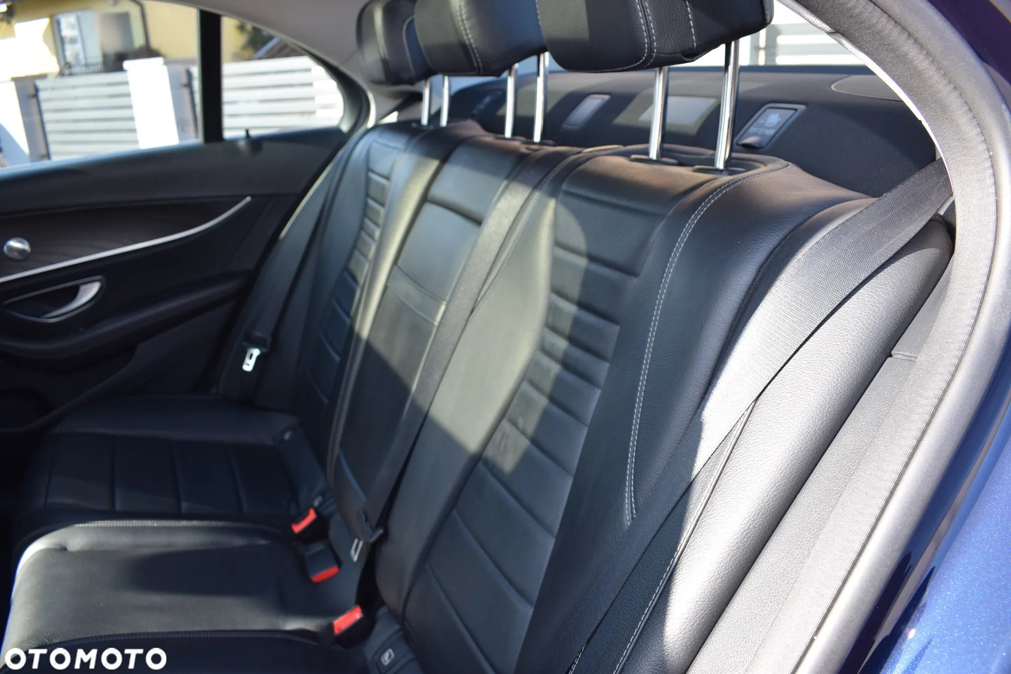 Mercedes-Benz Klasa E ver-350e-9g--tronic-avantgarde - 14