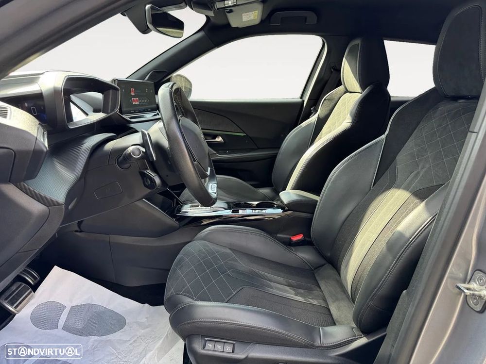 Peugeot 2008 1.5 BlueHDi GT EAT8 - 10