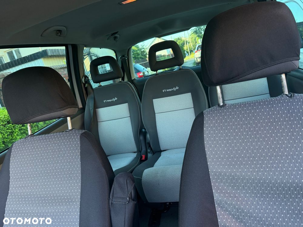 Volkswagen Sharan 1.9 TDI Highline Tiptr - 9