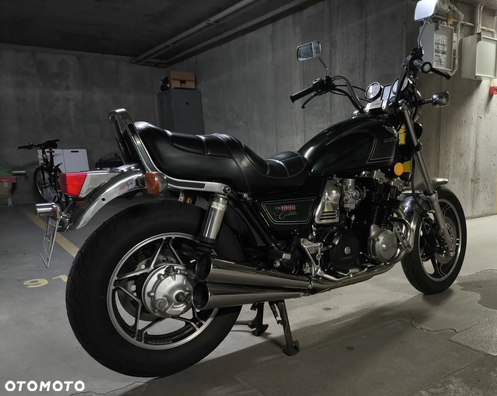 Honda CB - 4