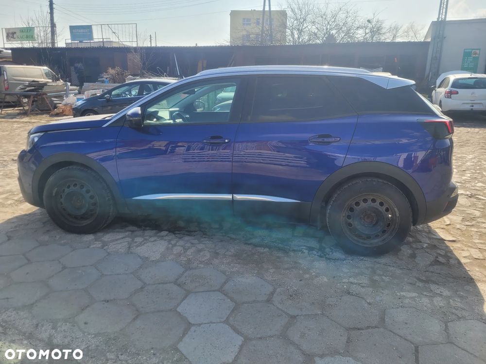 Peugeot 3008 PureTech 130 Stop & Start GPF Allure - 15