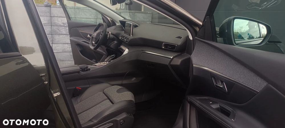 Peugeot 3008 PureTech 130 Stop & Start GPF EAT8 Allure - 8