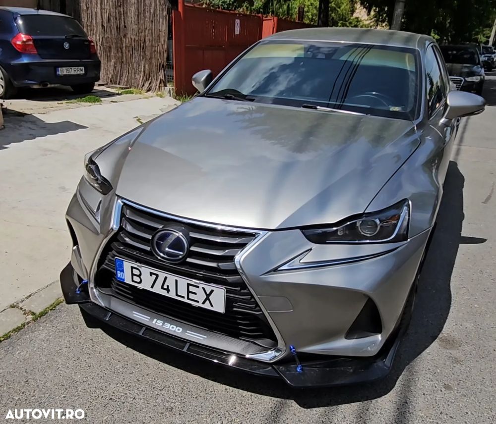 Lexus Seria IS - 1