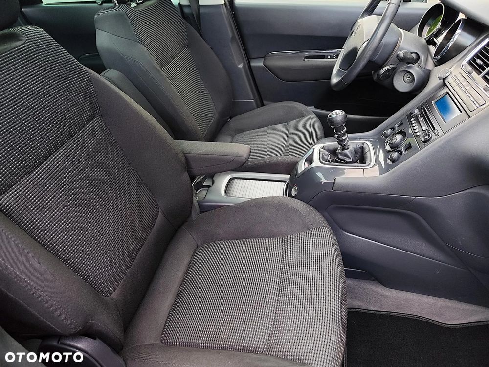 Peugeot 5008 HDI FAP 150 Family - 19