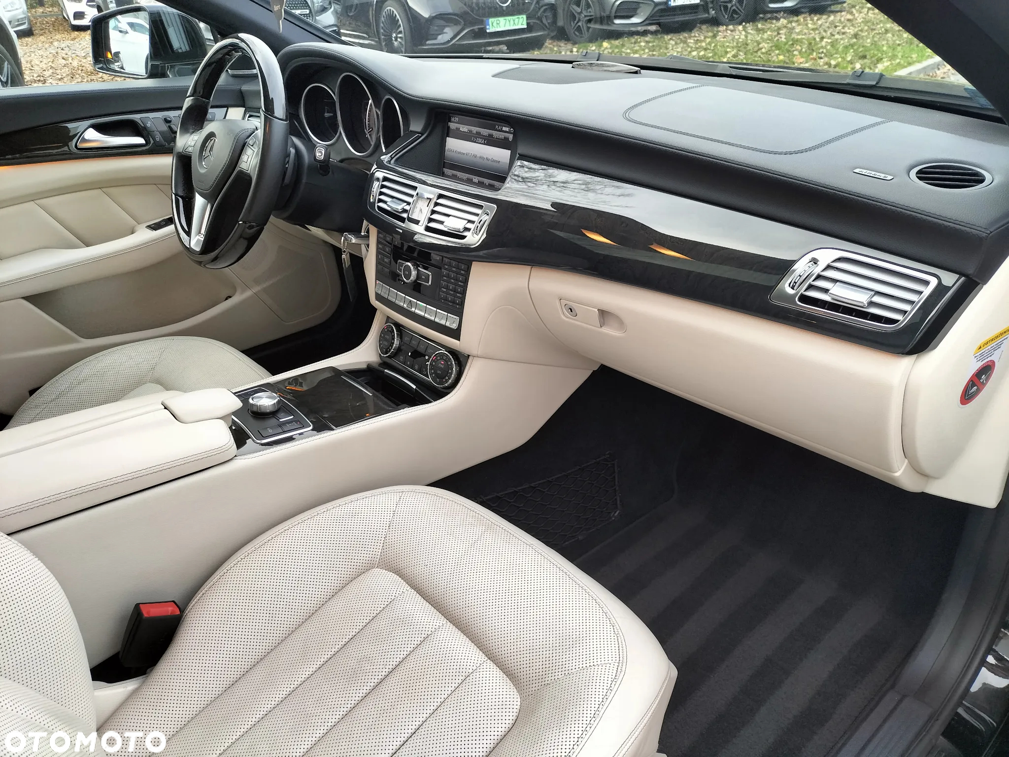 Mercedes-Benz CLS 350 CDI 4-Matic BlueEff - 29