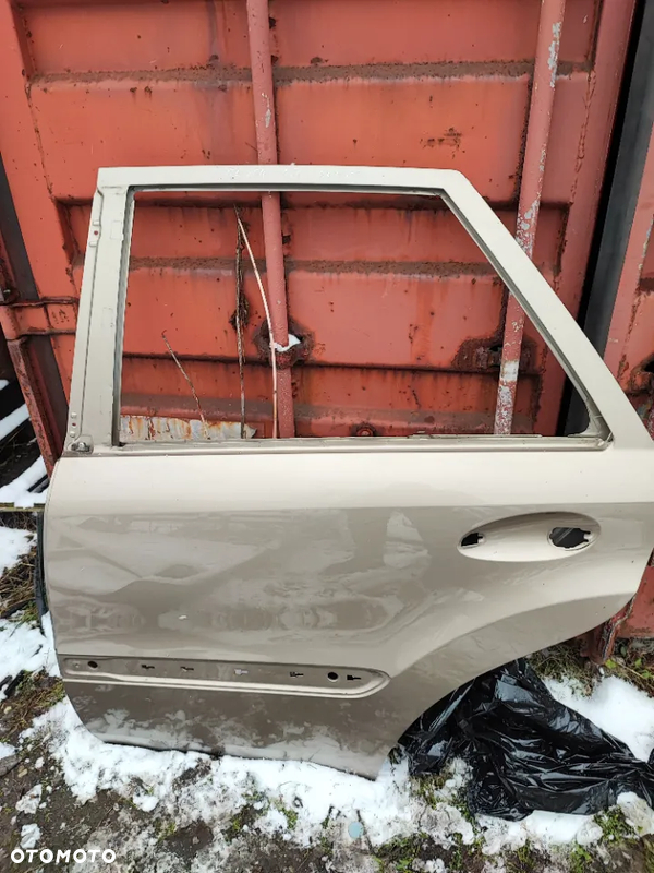 MERCEDES ML W164 DRZWI LEWE TYLNE TYŁ