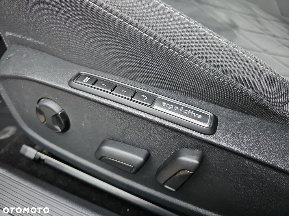 Volkswagen Golf Variant 2.0 TDI Style DSG - 10