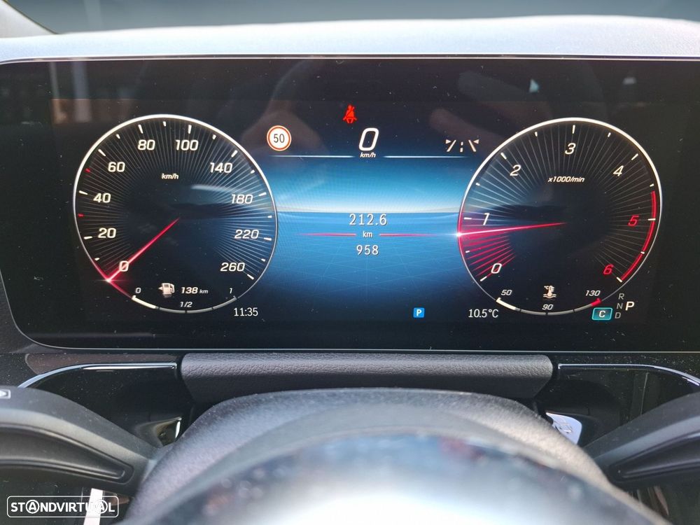 Mercedes-Benz GLA 180 d Progressive - 16