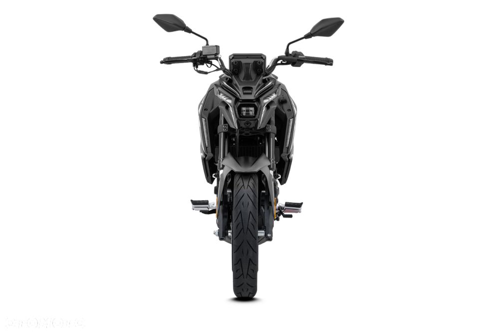 VOGE R125 - 6