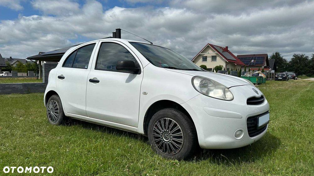 Nissan Micra - 2