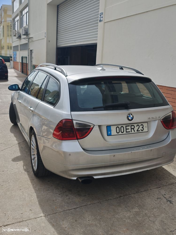 BMW 320 d Auto - 3